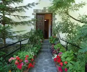Casa Úrsula - hotel en Ansó