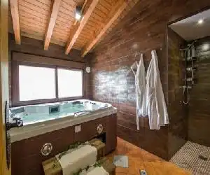 Casas Rurales Picachico - hotel en Laroya