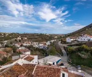 Apartamentos Rurales Santos - hotel en Benajarafe