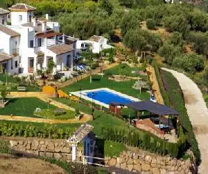 Castillo de Zalia Conjunto Rural - hotel en Alcaucín