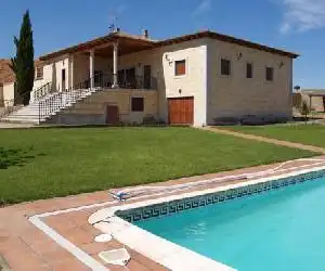 Chalet Rocal - hotel en Ledesma