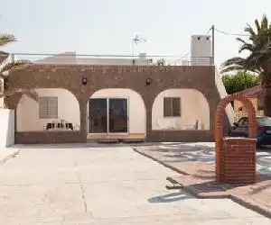 Chalet Micena - hotel en Casas Devesa