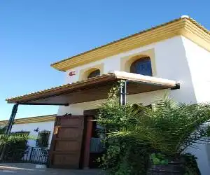 Cortijo De Tajar - hotel en Huétor-Tájar