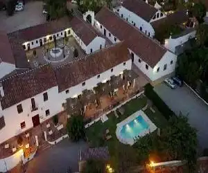 Hotel Cortijo del Arte - Caminito del Rey - hotel en Pizarra