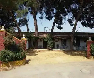 Posada Rural La Corbera - hotel en Dos Hermanas