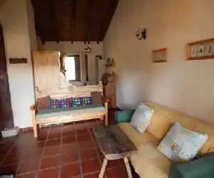 Casas Rurales Cimera yBrincalobitos - hotel en Hoyos del Espino