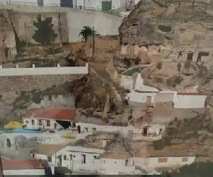 C losed - hotel en Freila