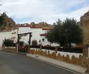 Cuevas de María