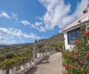 Cuevas Morenas - hotel en Teror