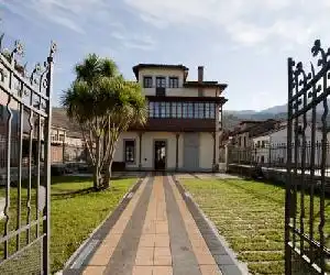 Don Felix Hotel - hotel en Ríoseco