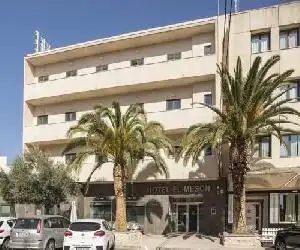 Hotel El Mesón - hotel en Torrijos