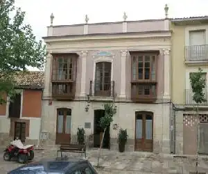 Emebed Posada