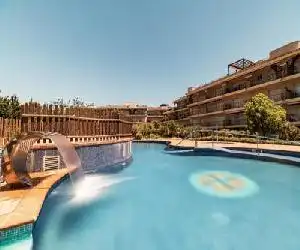 Golden Beach Apartamentos - hotel en San Carlos de la Rápita