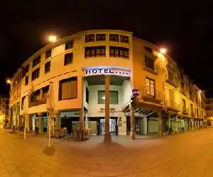 Gran Hotel Ciudad de Barbastro - hotel en Barbastro
