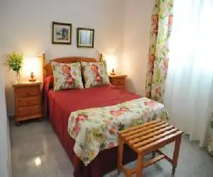 EmyCanarias Holiday Homes - hotel en Vecindario