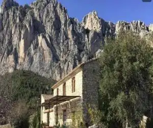 Torre de Arriba Casa Rural - hotel en Benimantell