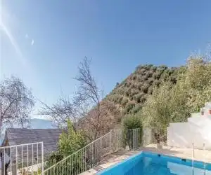 Holiday home Cierzos y Cabreras - hotel en Fuentes de Cesna