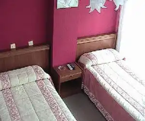 Pensión Rada - hotel en Solares