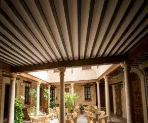 Hospedería Real Casona la Beltraneja