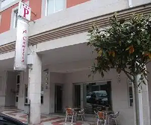 Hostal A Camelia - hotel en Moaña