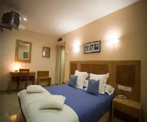 Hostal Azul - hotel en El Molar