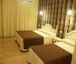 HOSTAL-CAFE GUTGRECO - hotel en Sonseca