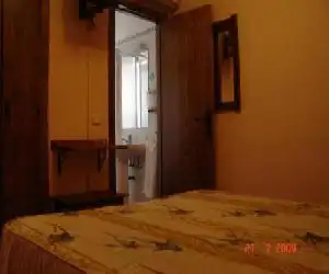 Hostal Cruz Verde - hotel en Navalcarnero