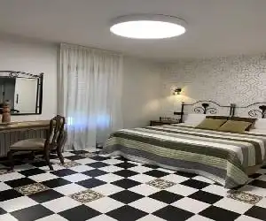 Hostal El Lechuguero - hotel en Cascante