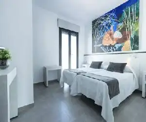 Hostal El Yunque - hotel en Conil de la Frontera