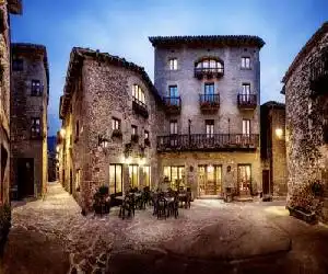Hotel Hostal Estrella - hotel en Rupit