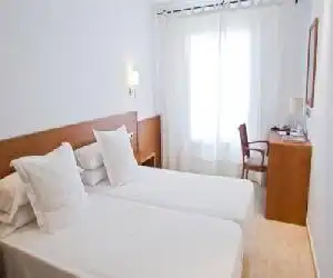 Hotel Jeni & Restaurant - hotel en Mercadal