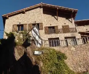 Hostal La Neu - hotel en Castellar de N?Hug