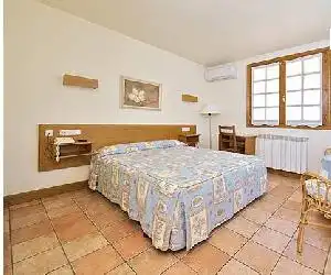 Hostal Lorentxo - hotel en Olave