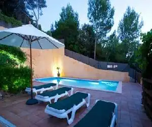 Boutique Hostal Oriola - hotel en Cala de Sant Vicenc