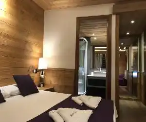 Hostal Piteus - hotel en San Lorenzo de Morunys