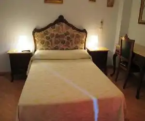 Hostal Pradillo - hotel en Móstoles