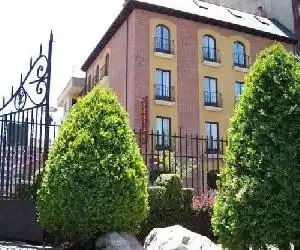 Hostal Quevedo - hotel en León