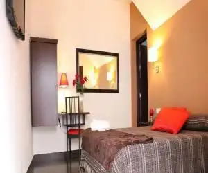 Hostal Real - hotel en San Juan del Puerto