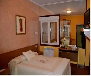 Hostal Residencia Bahía - hotel en Laxe