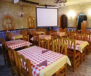 Hostal Restaurante Avenida de Madrid - hotel en Terrassa