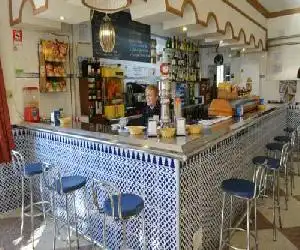 Hostal Restaurante El Cruce - hotel en Ardales