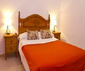 Hostal Restaurante El Mirador - hotel en Atienza