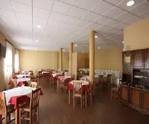 Hostal Restaurante El Silo - hotel en Santa María del Páramo