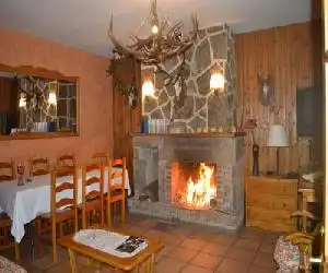 Hostal Revinuesa - hotel en Vinuesa