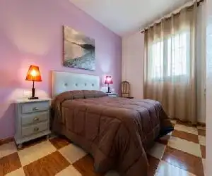 Hostal Rural Alba - hotel en Los Albaricoques