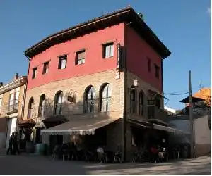 Hostal Suetxe - hotel en Los Arcos