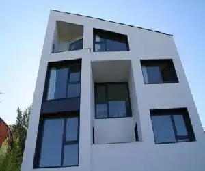 Hostal Tres Campanas - hotel en Villafranca del Bierzo