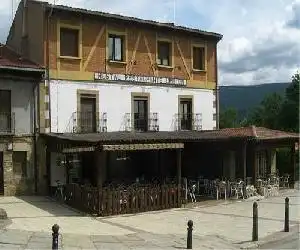 Hostal Urbión - hotel en Vinuesa