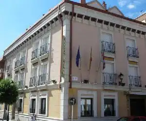 Hostal Virgen del Villar - hotel en Laguna de Duero