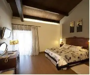 Hostería del Mudéjar Ávila - hotel en Velayos